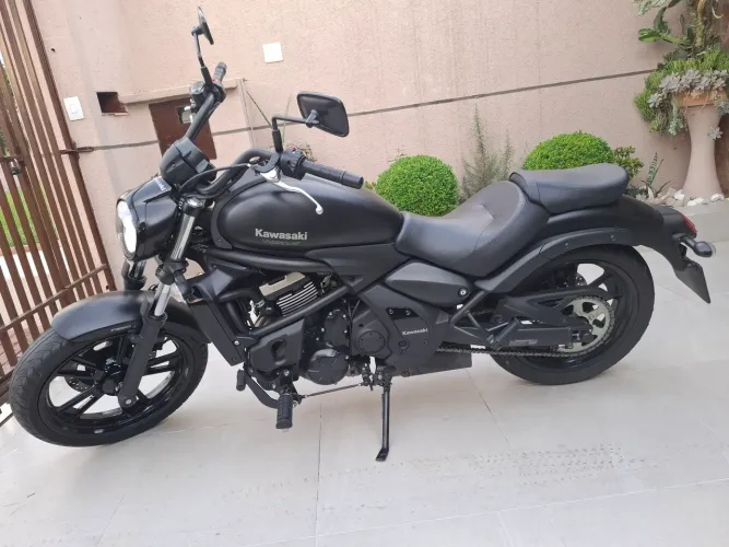 LINDA MOTO VULCAN 650