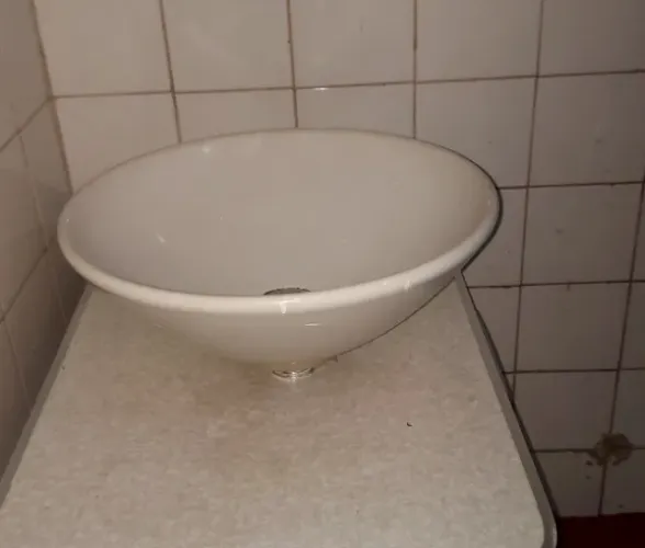 Cuba de cerâmica