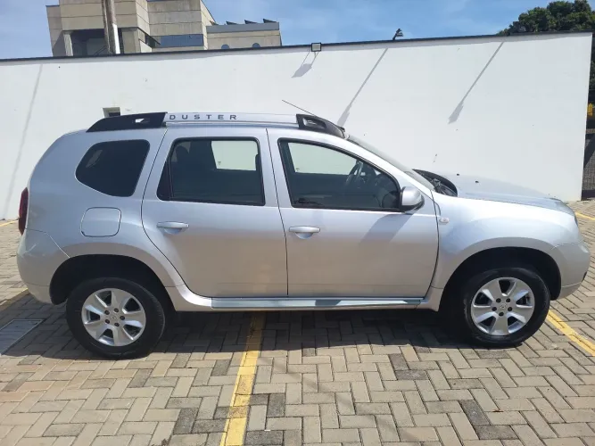 Renault Duster Dynamique 2.0 Hi-flex 16V Aut. 2017