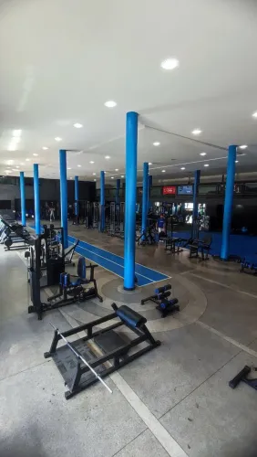 Vendo excelente Academia em funcionamento agora por 210.000