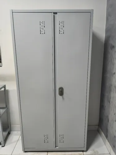 Armário de aço 2 portas 