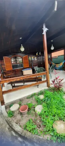 Casa para venda possui 299 metros quadrados com 3 quartos em Vila Atlântica - Mongaguá - S
