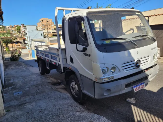 Mercedes-Benz accelo 715c