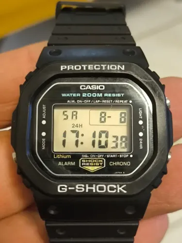 Relógio Casio G Shock DW-5200 