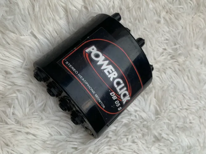 Power Click DB-05S - Distribuidor de Fones Estéreo
