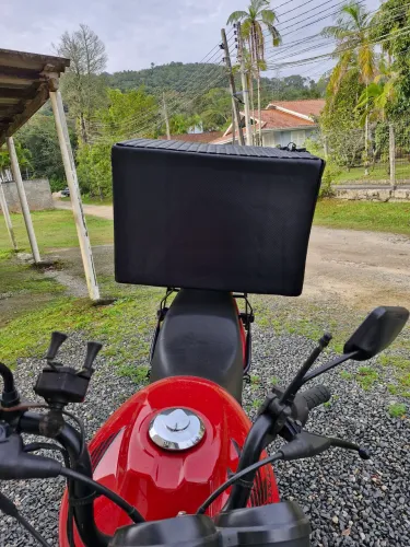 Baú grande para motos