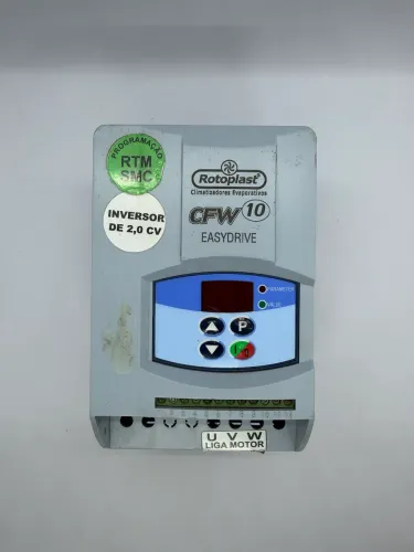 Inversor de Frequência WEG CFW10 EasyDrive 2,0 CV - Funcionando
