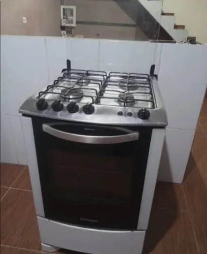 Estou doando fogão, CTT *