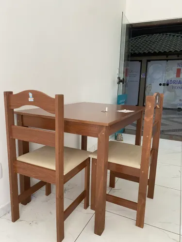 Mesa 4 lugares em perfeito estado
