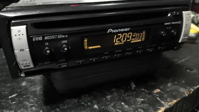 Rádio Pionner DEH 1880g 