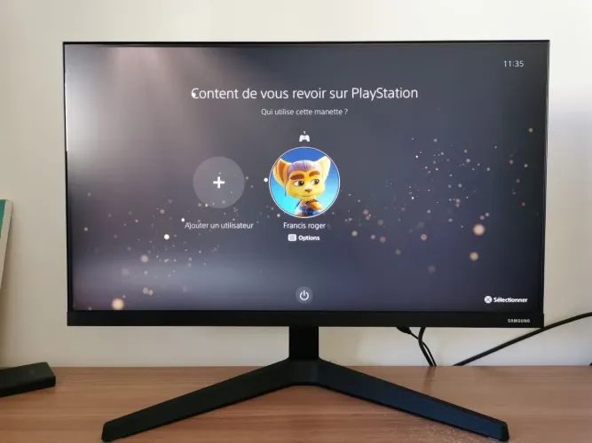 Tela Samsung 24" preta escritorio