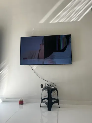 Tv Qled usada 65 polegadas tela trincada