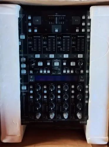 Mix DDM 4000 Behringer