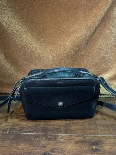 Bolsa Arezzo couro