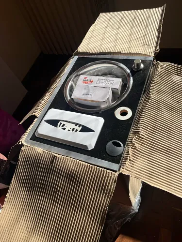 Pia portátil com recipiente