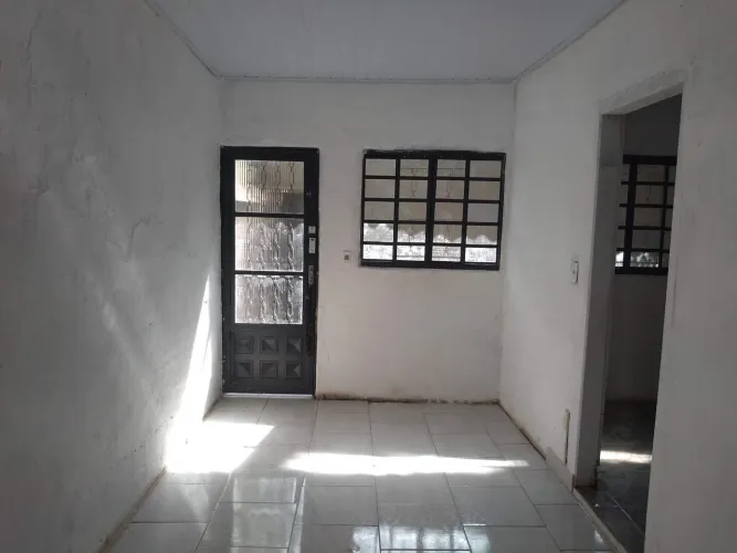 Casa próximo ao shopping de bangu