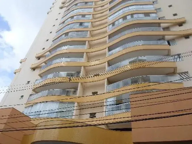Vendo Apartamento em Andar Alto no Edifício Solar Lumière