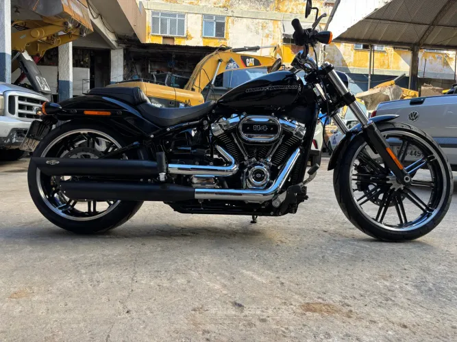 Harley Davidson Breakout 2022 