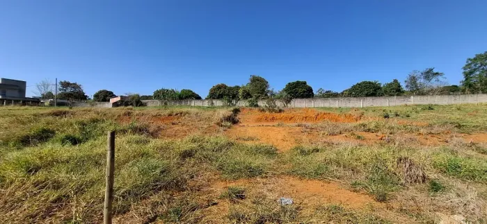 Terreno para venda em Taubaté tem 802 metros quadrados Parque Residencial Helvétia- Taubat