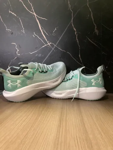 Tênis Under Armour Sligth 3