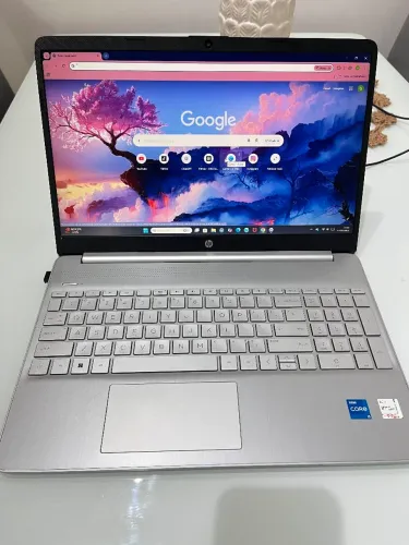 Notebook HP 15-dy2xxx | Intel Core i5 11ª Geração | 8GB RAM | SSD 256GB | Tela 15,6"