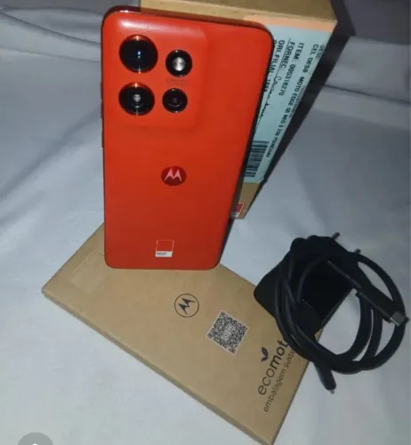 Celular motorola Edgar 50 neo 256 gigas