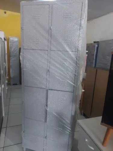 Armário p/ funcionário 8 portas novo