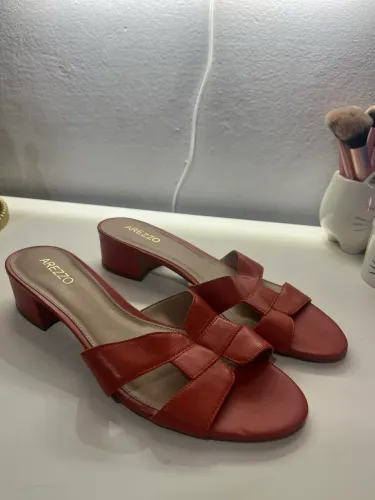 Sandália Arezzo 39