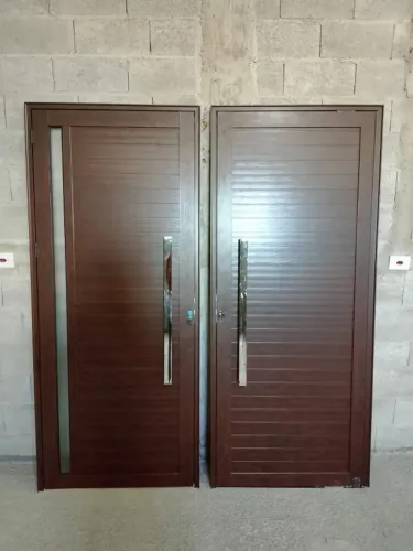 PORTA LAMBRIL COM PUXADOR - AMADEIRADA - A PARTIR DE R$2.340,00