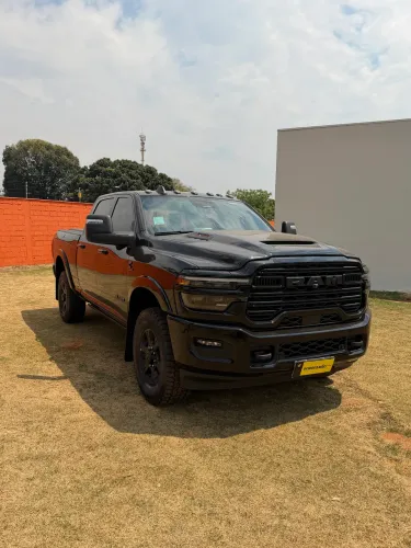 Ram 3500 Laram.6.7 Night Ed.tb CD 4X4 Die. 2025