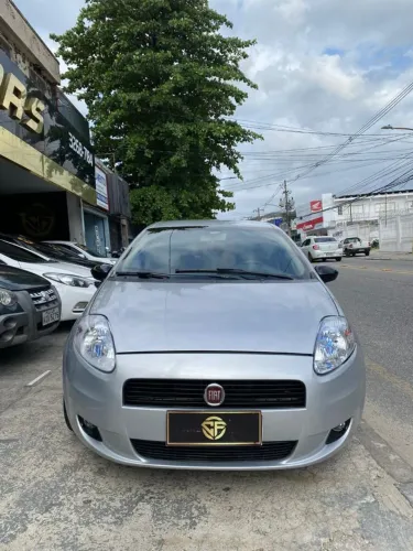 Fiat Punto Attractive 1.4 Fire Flex 8V 5P 2011