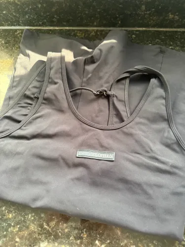 Roupa de academia
