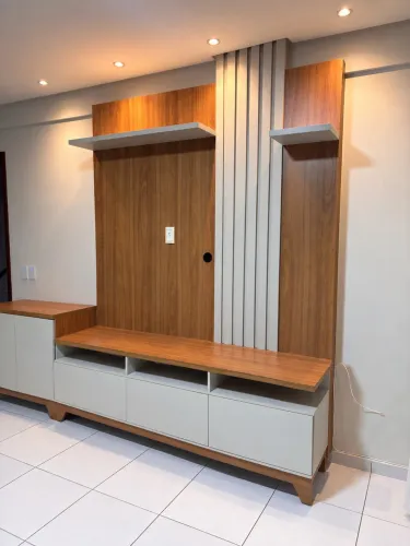 Armário / Rack com Painel para TV