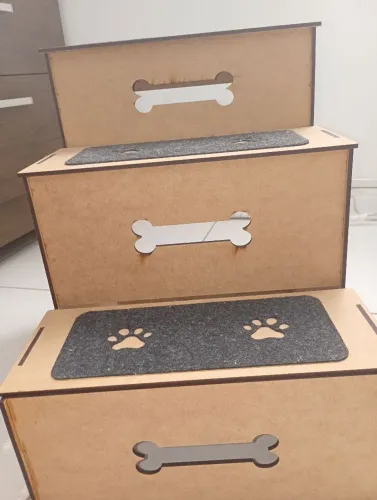 Escada de madeira para pets