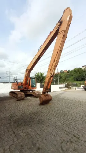Escavadeira Doosan DX225SL