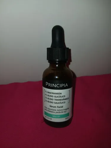 Mix-01 principia, produto usado mas cheio, minha pele não aceitou ele, ORIGINAL.