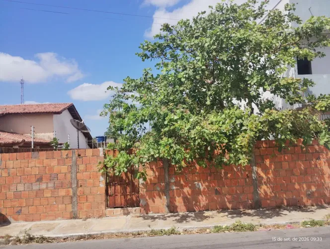Vendo terreno no Bairro Dirceu Arcoverde