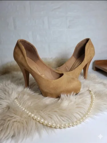 sapato scarpin caramelo meia pata salto fino 40