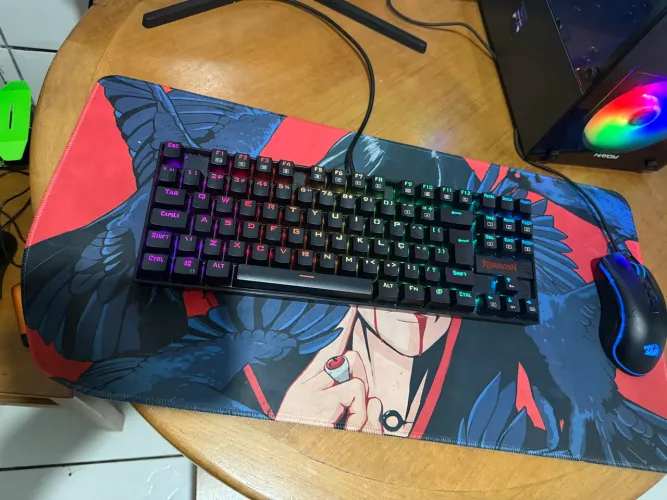 PC Gamer Completo Ryzen 5 5600GT + 16GB + Monitor + Kit Redragon - Só Ligar e Jogar