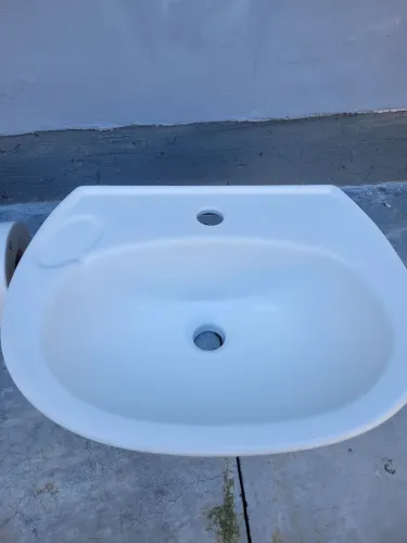 Pia e coluna para banheiro