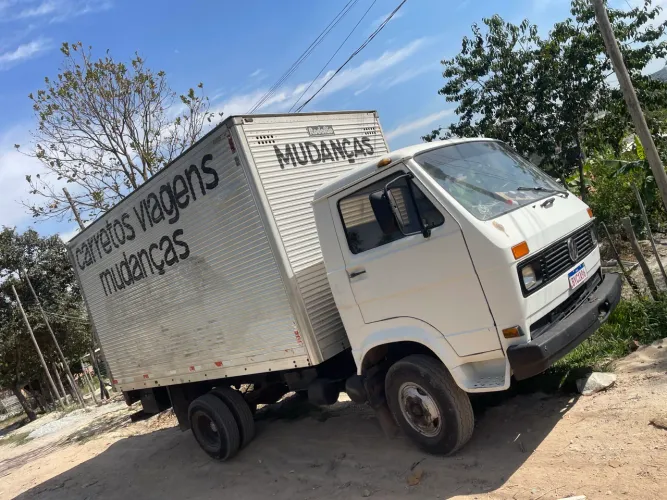 Venda caminhão bau file zap *
