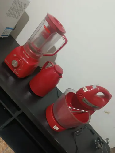 Kit batedeira liquidificador garrafa térmica 