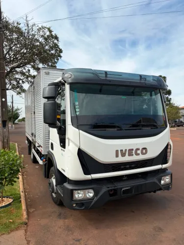 Iveco Tector 9-190 ano 2022 único dono 