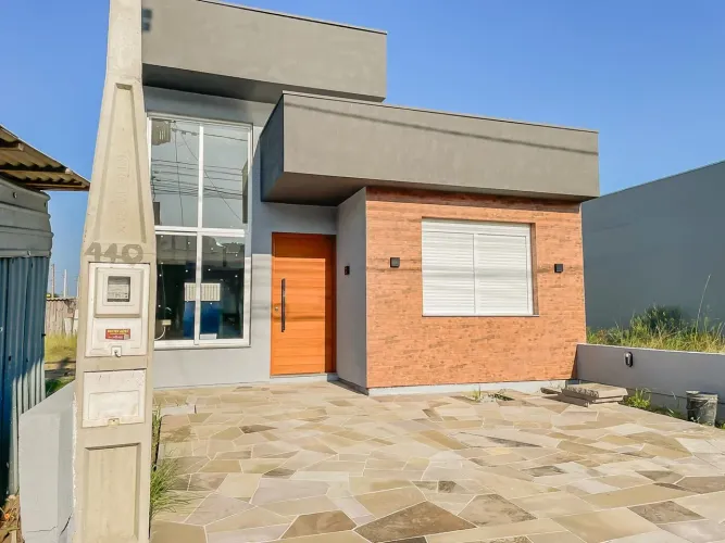 Residência com 3 dormitórios próximo ao Zaffari da Hípica
