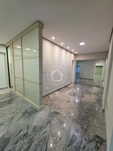 SALAS COMERCIAIS | 8 SALAS | 210M²