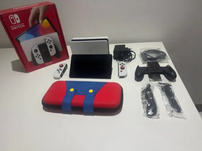 Nintendo Switch Oled Branco MUITO NOVO ** Desbloqueado ** + cartão SD 256GB