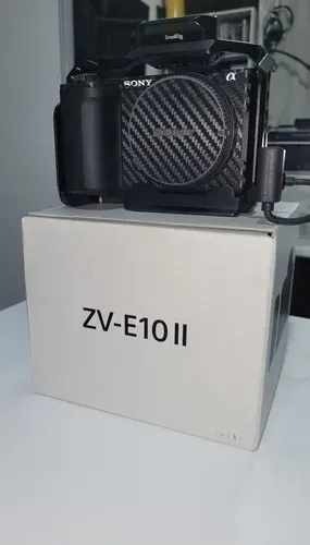 Vendo Sony ZV-E10 II Lacrada Nova