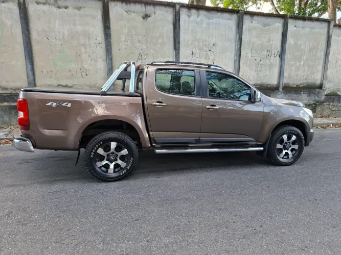 Chevrolet S10 Pick-up LTZ 2.8 TDI 4X4 CD Dies.aut 2013