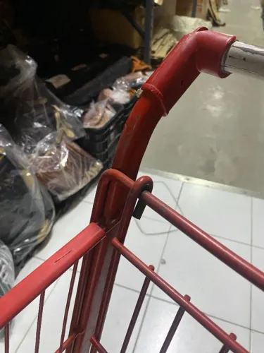 Carrinho de Supermercado Usado à Venda