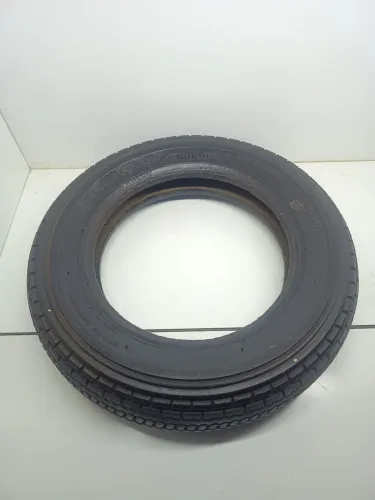 Antigo pneu Firestone dianteiro 350x10 vespa
